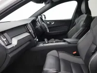 Used Volvo XC60 R-Design Pro 247 HP (181 kW) 2021 White SUV