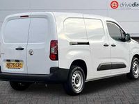 New Vauxhall Combo 102 HP (75 kW) 2025 Solid  kaolin white Van