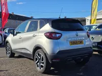 Used Renault Captur Iconic 90 HP (66 kW) 2018 Silver SUV