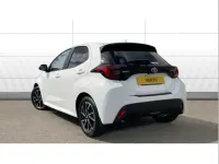 Used Toyota Yaris Design 116 HP (85 kW) 2022 White Hatchback
