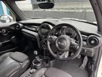 Usado Mini Cooper Cabriolet 136 HP (100 kW) 2018 Branco Cabrios