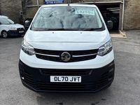 Used Vauxhall Vivaro S 100 HP (73 kW) 2020 White MPV