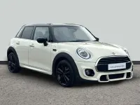 Used Mini Cooper Hatch 134 HP (98 kW) 2019 White Hatchback