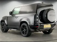 Usado Land Rover Defender Carpathian Edition 525 HP (386 kW) 2021 Cinzento SUV