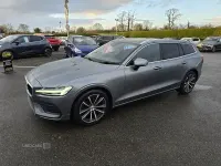 Begagnad Volvo V60 Momentum 2021 Grå Kombi