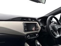 Używany Nissan Micra 360º 92 KM (67 kW) 2021 Srebrny Hatchback