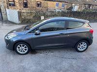 Used Ford Fiesta Zetec 85 HP (62 kW) 2017 Grey Hatchback