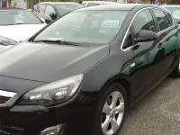 Używany Vauxhall Astra SRi 165 KM (121 kW) 2011 Czarny Hatchback