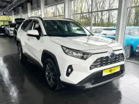 Usado Toyota RAV4 Design 222 HP (163 kW) 2022 Branco SUV