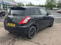 Usado Suzuki Swift SZ-L 94 HP (69 kW) 2016 Preto Citadino