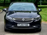 Used Vauxhall Astra Design Edition 105 HP (77 kW) 2016 Black Hatchback