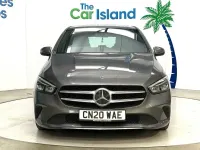 Usado Mercedes B200 Executive 163 HP (119 kW) 2020 Cinzento Monovolume