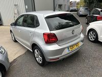 Usado VW Polo Edition 90 HP (66 kW) 2017 Prateado Citadino