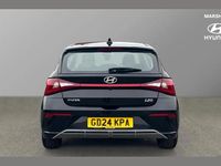 Używany Hyundai i20 Advanced 100 KM (73 kW) 2024 Czarny Hatchback