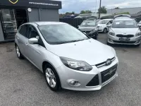 Używany Ford Focus Zetec 2012 Srebrny Hatchback
