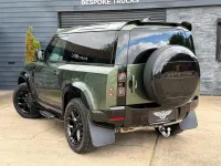 Ny Land Rover Defender S 2026 Grön SUV