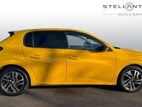 Used Peugeot 208 Allure+ 102 HP (75 kW) 2023 Yellow Hatchback