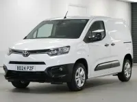 Used Toyota Proace Design 130 HP (95 kW) 2024 White MPV