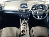 Used Mazda 3 120 HP (88 kW) 2016 White Hatchback