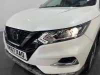 Used Nissan Qashqai N-Connecta 130 HP (95 kW) 2017 White SUV