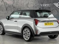 Usado Mini Cooper S Hatch 201 HP (147 kW) 2024 Prateado Citadino