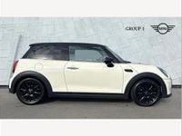 Used Mini Cooper Classic 136 HP (100 kW) 2022 White Hatchback