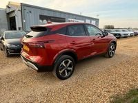Used Nissan Qashqai N-Connecta 140 HP (102 kW) 2021 Red SUV