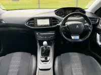 Usado Peugeot 308 Allure 130 HP (95 kW) 2018 Preto Citadino