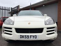 Used Porsche Cayenne 240 HP (176 kW) 2009 White SUV