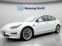 Used Tesla Model 3 Standard Range Plus 222 kW (302 HP) 2021 White Sedan