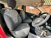 Used Ford Ka Studio 69 HP (50 kW) 2015 Red Hatchback