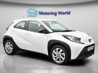 Used Toyota Aygo X PURE 72 HP (52 kW) 2022 White SUV