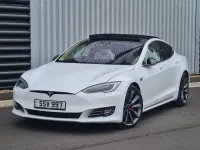 Used Tesla Model S 350 kW (476 HP) 2016 White Hatchback