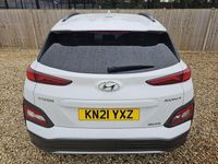 Used Hyundai Kona Premium 150 kW (204 HP) 2021 White SUV