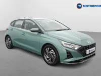 Used Hyundai i20 Advanced 101 HP (74 kW) 2025 Green Hatchback