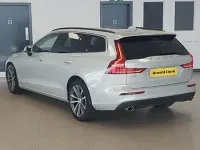 Used Volvo V60 Momentum 197 HP (144 kW) 2021 Gold Estate