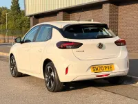 Used Vauxhall Corsa-e 100 kW (136 HP) 2020 White Hatchback