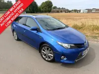 Used Toyota Auris Hybrid 2015 Blue Estate