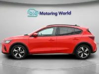 Usado Ford Focus Active 155 CV (114 kW) 2023 Rojo Utilitario