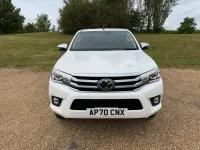 Used Toyota HiLux 150 HP (110 kW) 2020 White Pickup