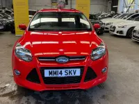 Used Ford Focus Zetec 180 HP (132 kW) 2014 Red Hatchback