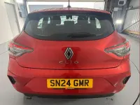 Used Renault Clio Evolution 88 HP (64 kW) 2024 Red Hatchback