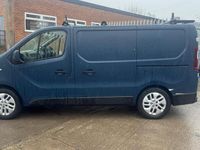 Used Renault Trafic 2015 Silver MPV