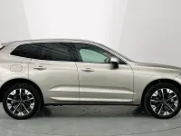 Używany Volvo XC60 Ultra 247 KM (181 kW) 2025 Złoty SUV