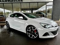 Used Vauxhall Astra GTC S 280 HP (205 kW) 2014 White Hatchback