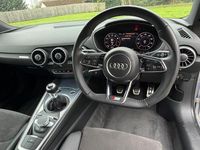 Usado Audi TT S-Line 230 CV (169 kW) 2017 Plateado Coupe