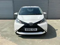 Used Toyota Aygo X-play 69 HP (50 kW) 2015 White Hatchback