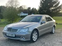 Używany Mercedes C200 Elegance 2006 Srebrny Sedan/Limuzyna