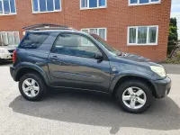 Used Toyota RAV4 147 HP (108 kW) 2005 Grey SUV