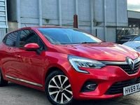 Used Renault Clio V Iconic 101 HP (74 kW) 2020 Red Hatchback